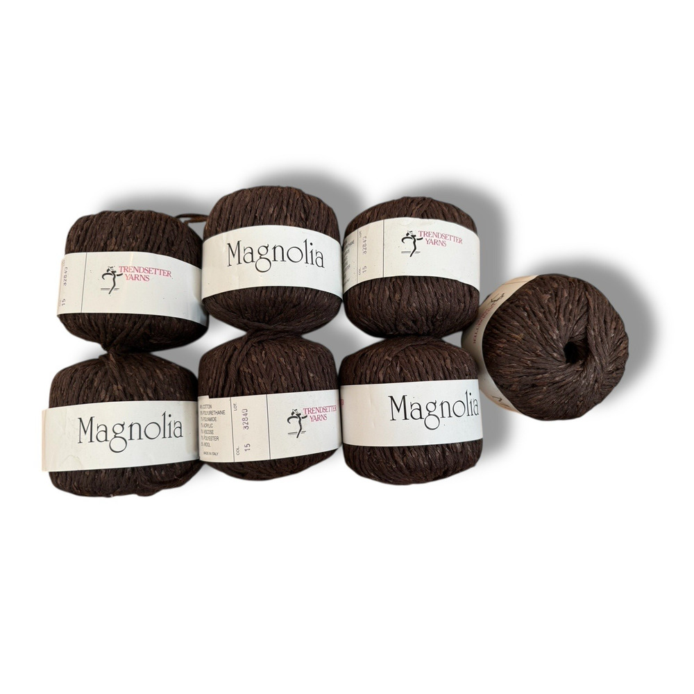 Trendsetter Yarns Magnolia Italy Brown Yarn Lot 32840 Color 15 Discontinued